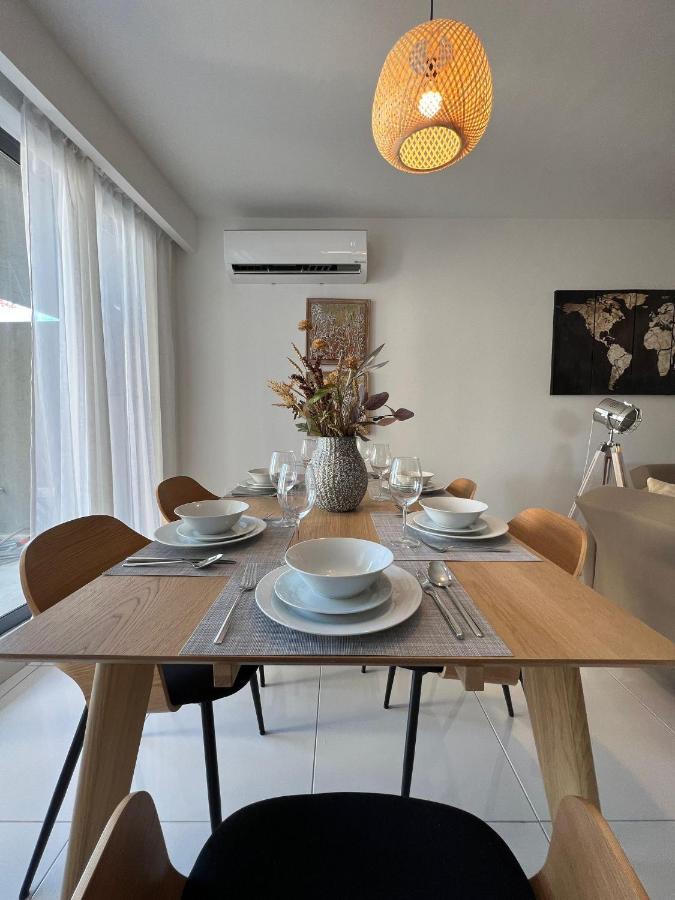 Brand New Apartment 2 Mins From Seafront 세인트폴스베이 외부 사진